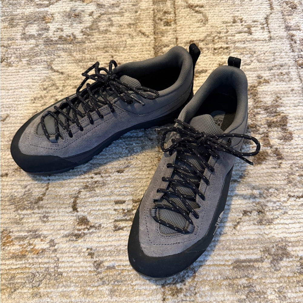 The North Face Women’s Verto Approach Gray Shoes